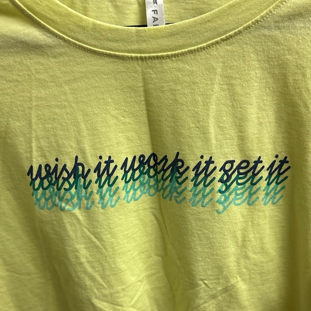 Fabletics Tee - Picture 2 of 4